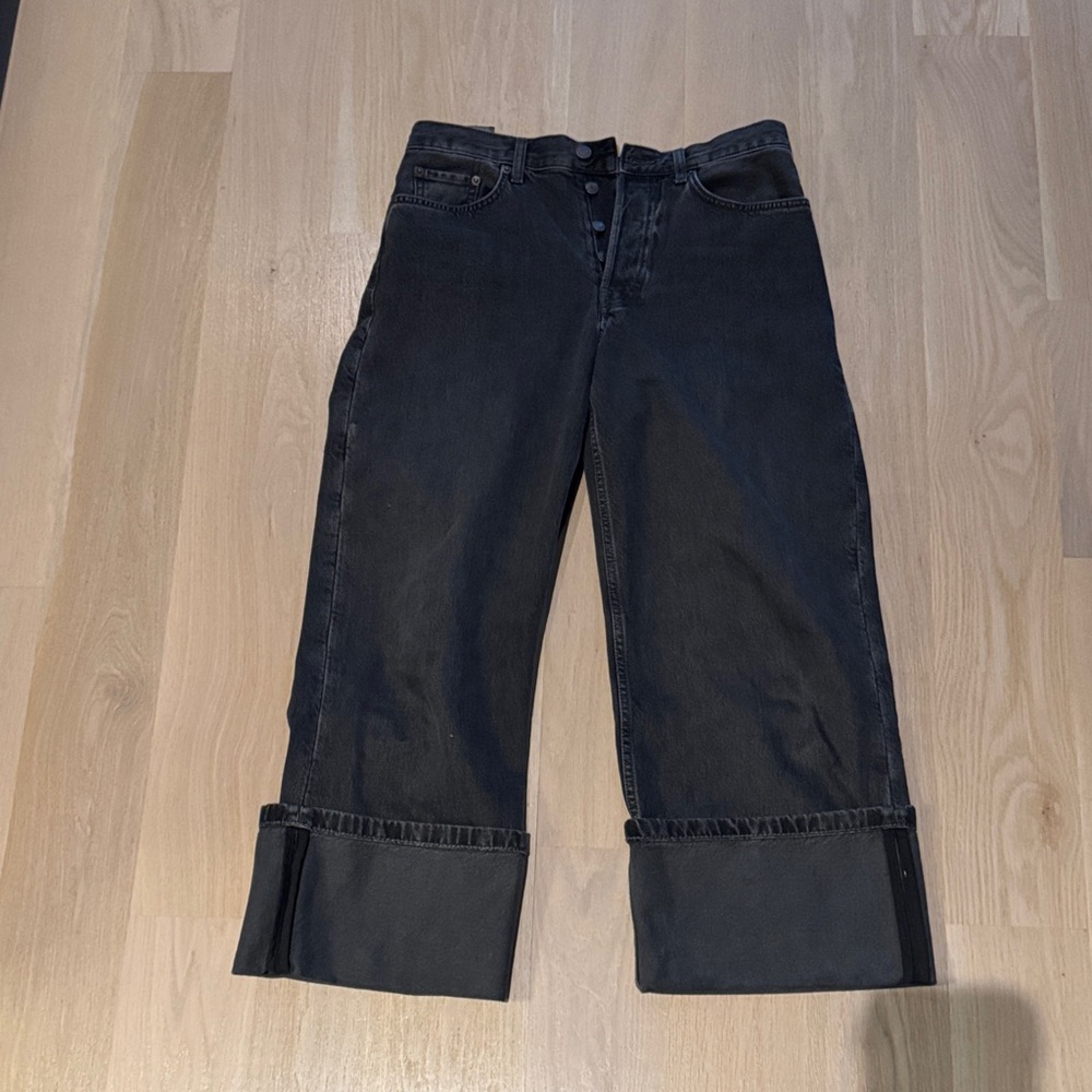 Black Cropped Wide-Leg Jeans
